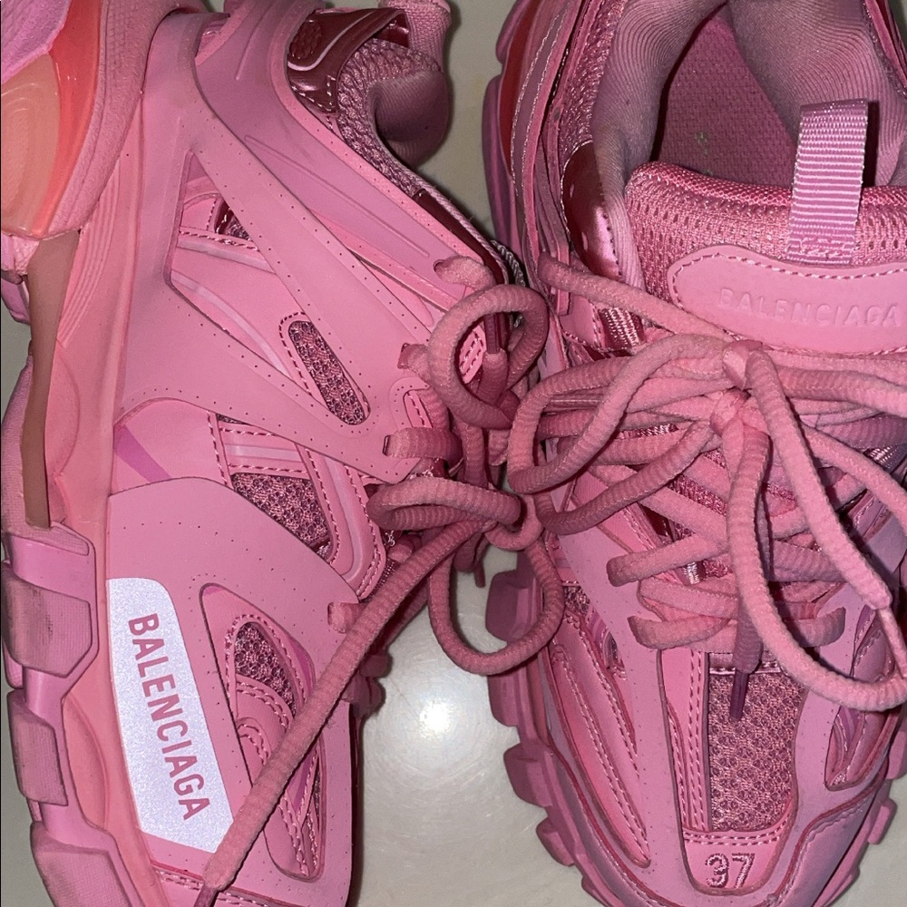 BALENCIAGA AUTHENTIC WOMEN'S TRACK SNEAKER IN PINK

SIZE 37